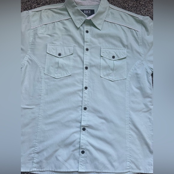 BKE Men’s Relaxed Fit Bitton up short sleeve shirt NWOT size large - Picture 2 of 9